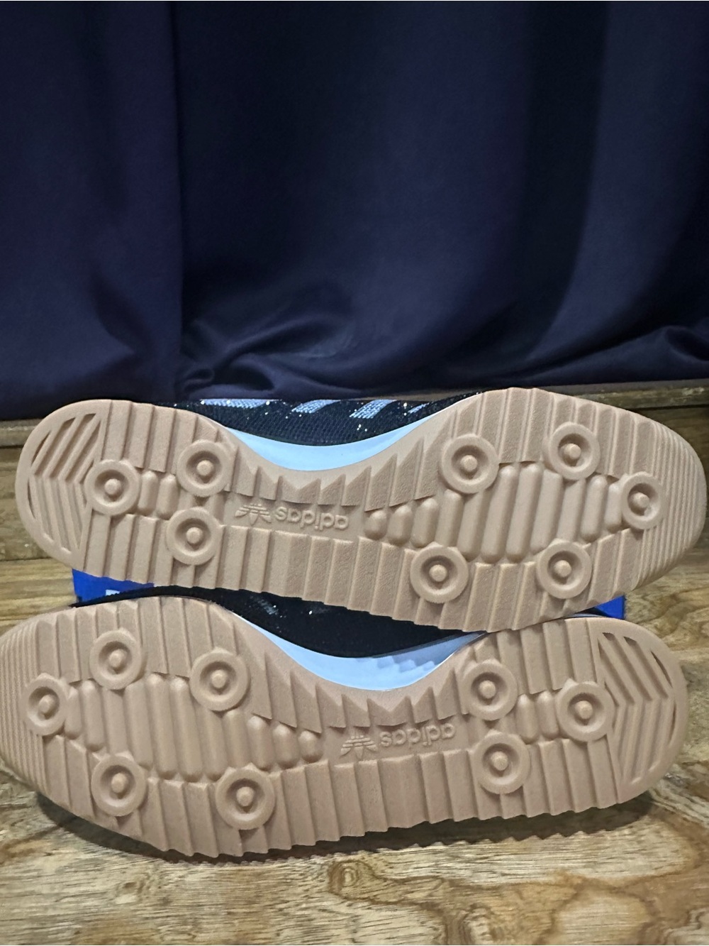 New Adidas rhinestone shoes shoes Sz 9.5 - Picture 6 of 9